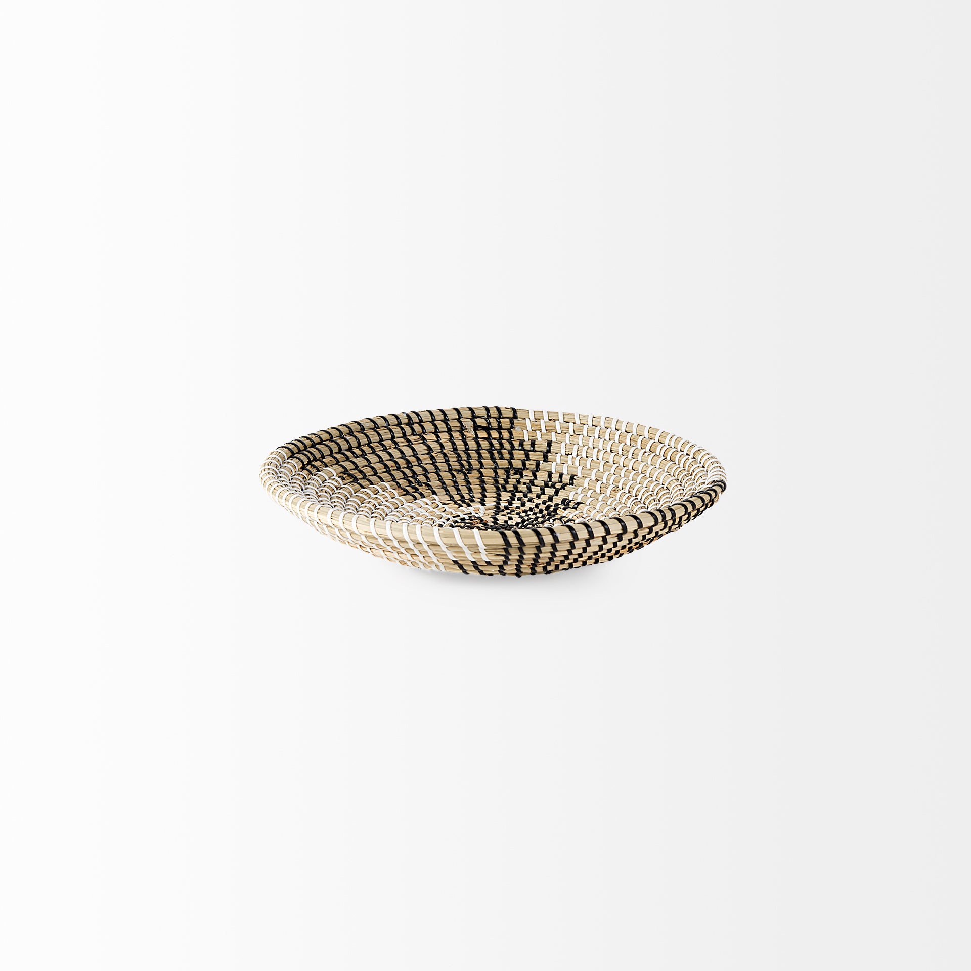 Luna Seagrass Round Hanging Plate-thumbmail-5