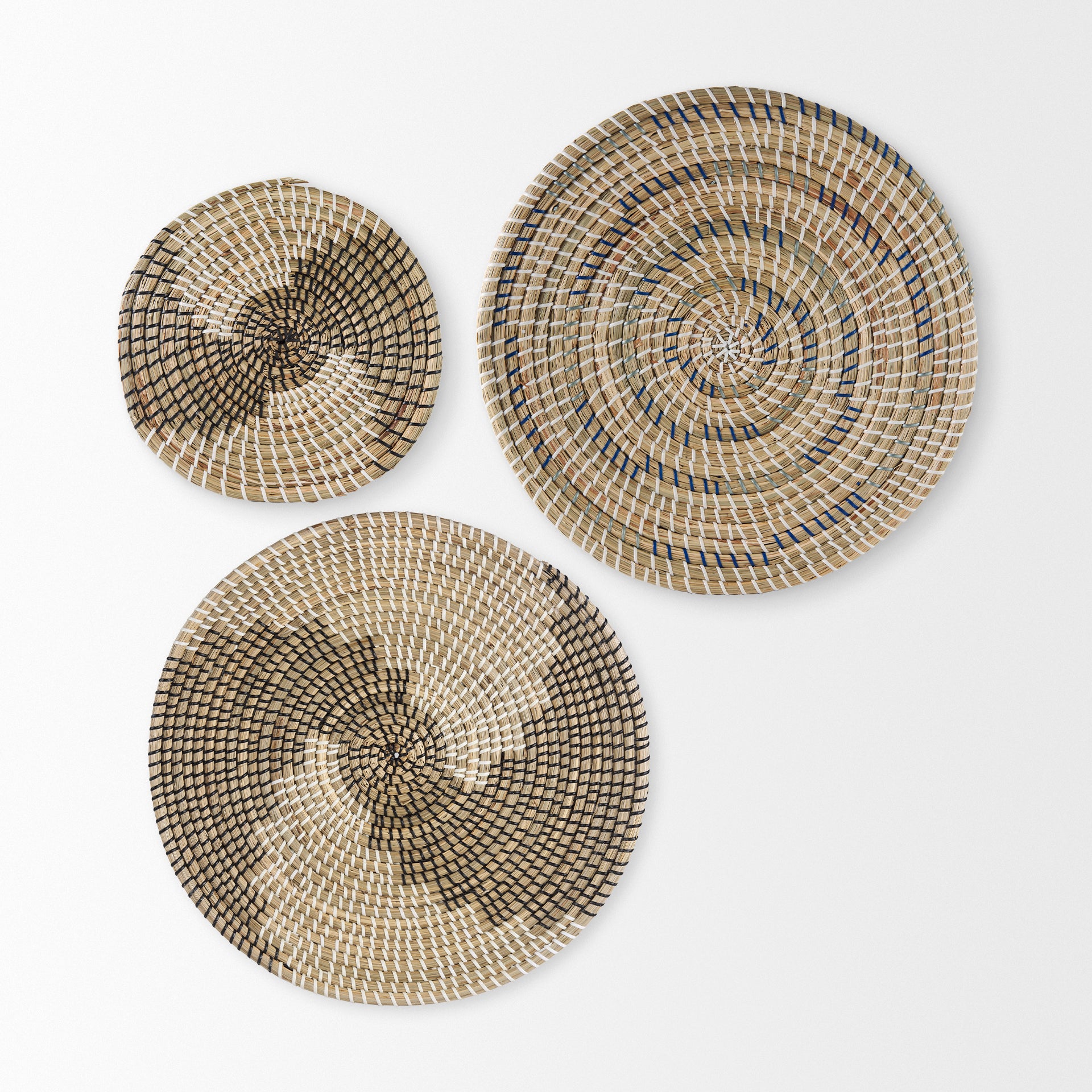 Luna Seagrass Round Hanging Plate-thumbmail-10
