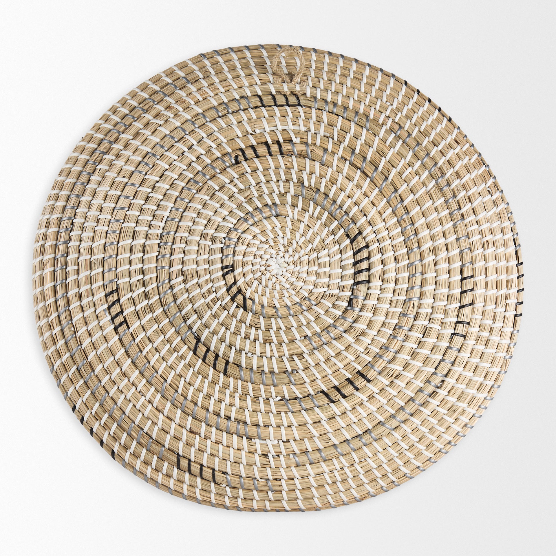 Avel String Round Hanging Plate-thumbmail-4