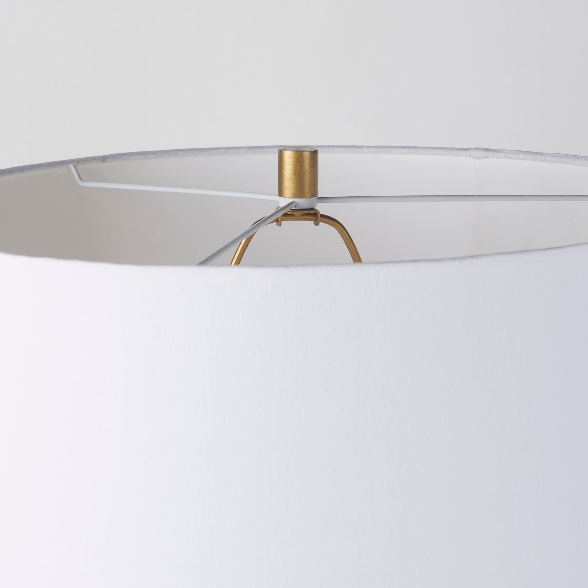Leo - Lamp-thumbmail-3