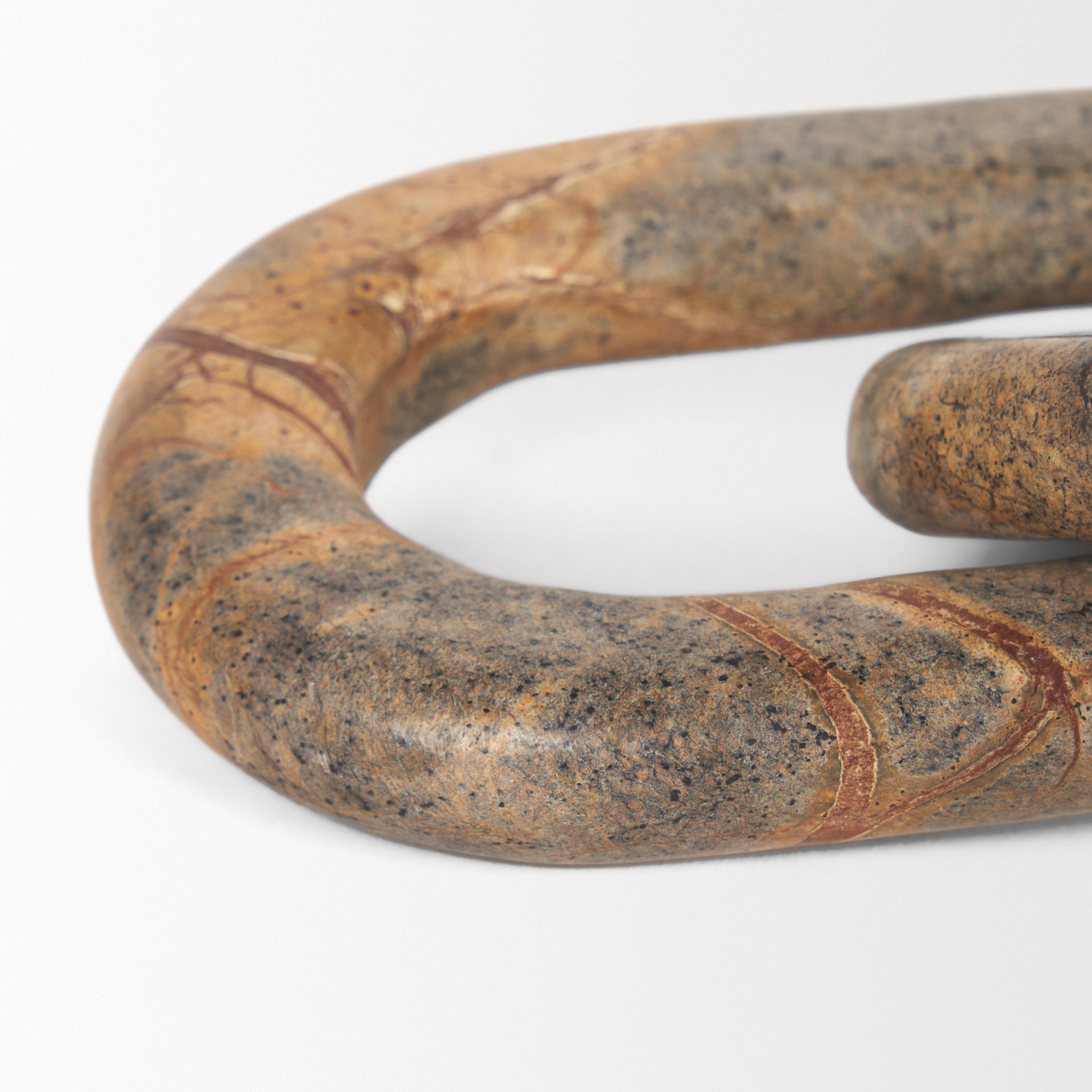 Reinir Red-Brown Marble Chain Link Decorative Object