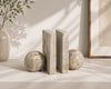 Helio, Bookends