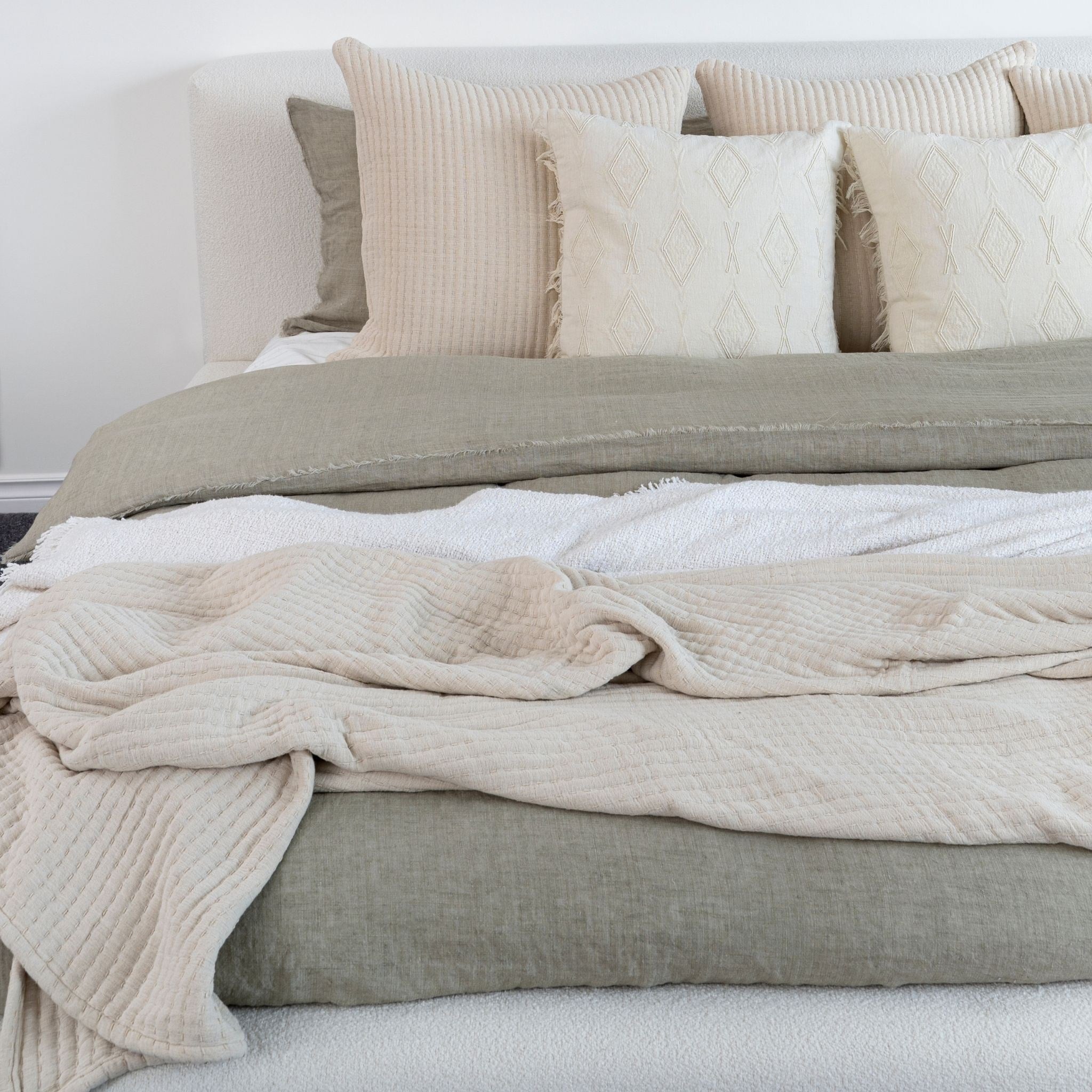 Fringed Boucle Throw Blanket Off White-thumbmail-2