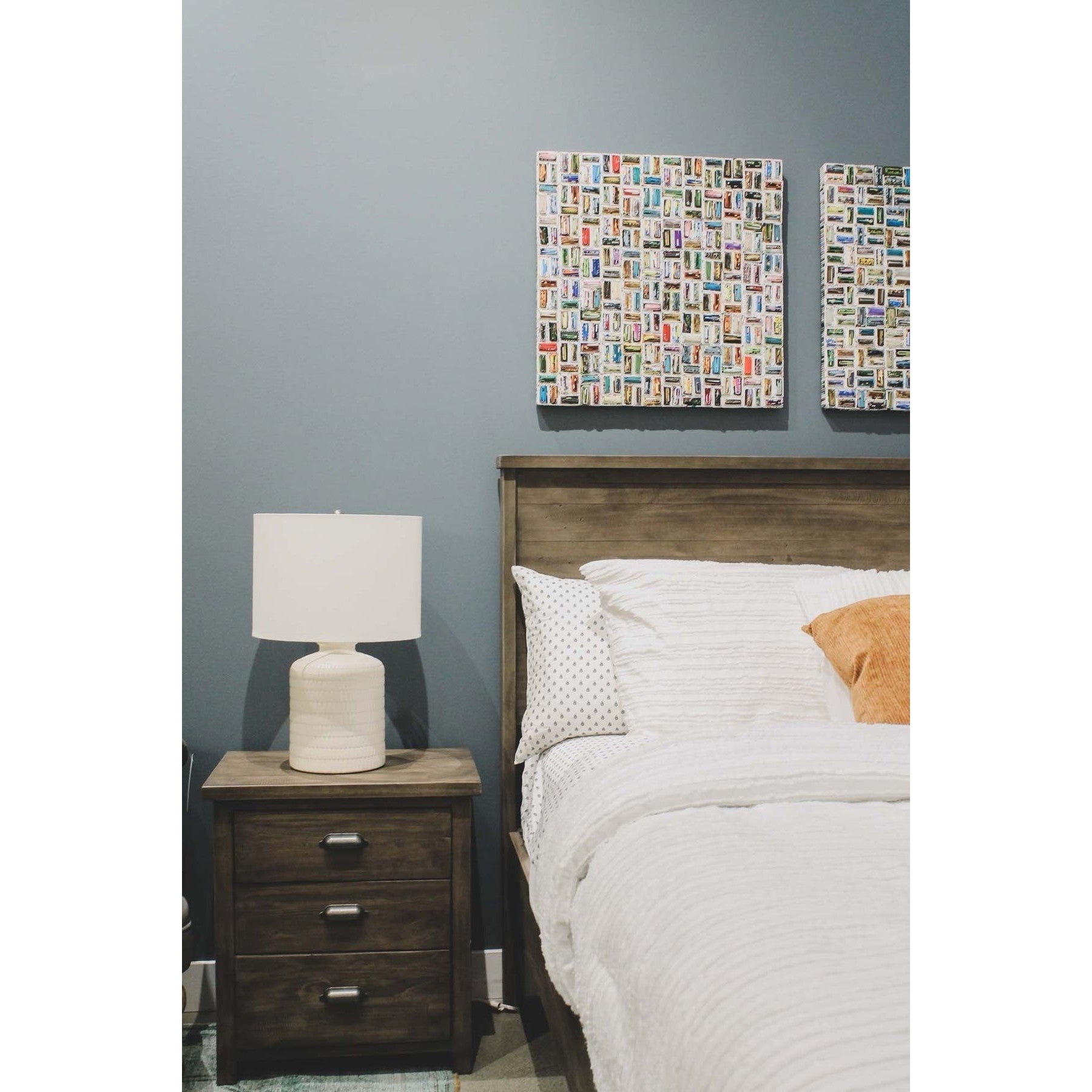 Skye Opaline Lamp-thumbmail-5