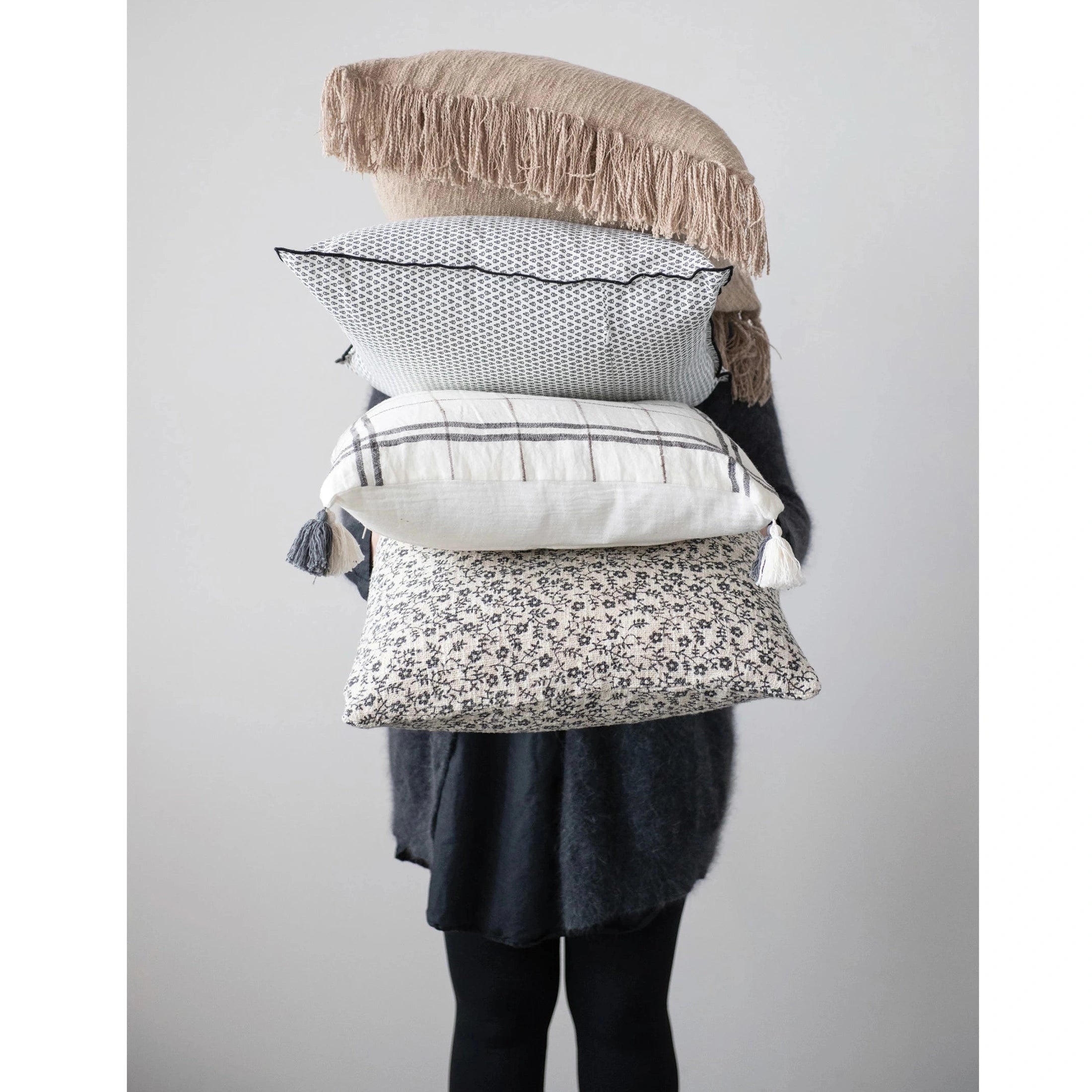 20" Linen Blend Pillow with Grid Pattern & Tassels