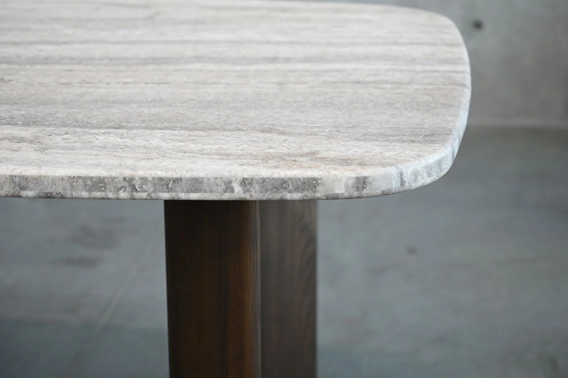 SHOKU Dining Table-thumbmail-3