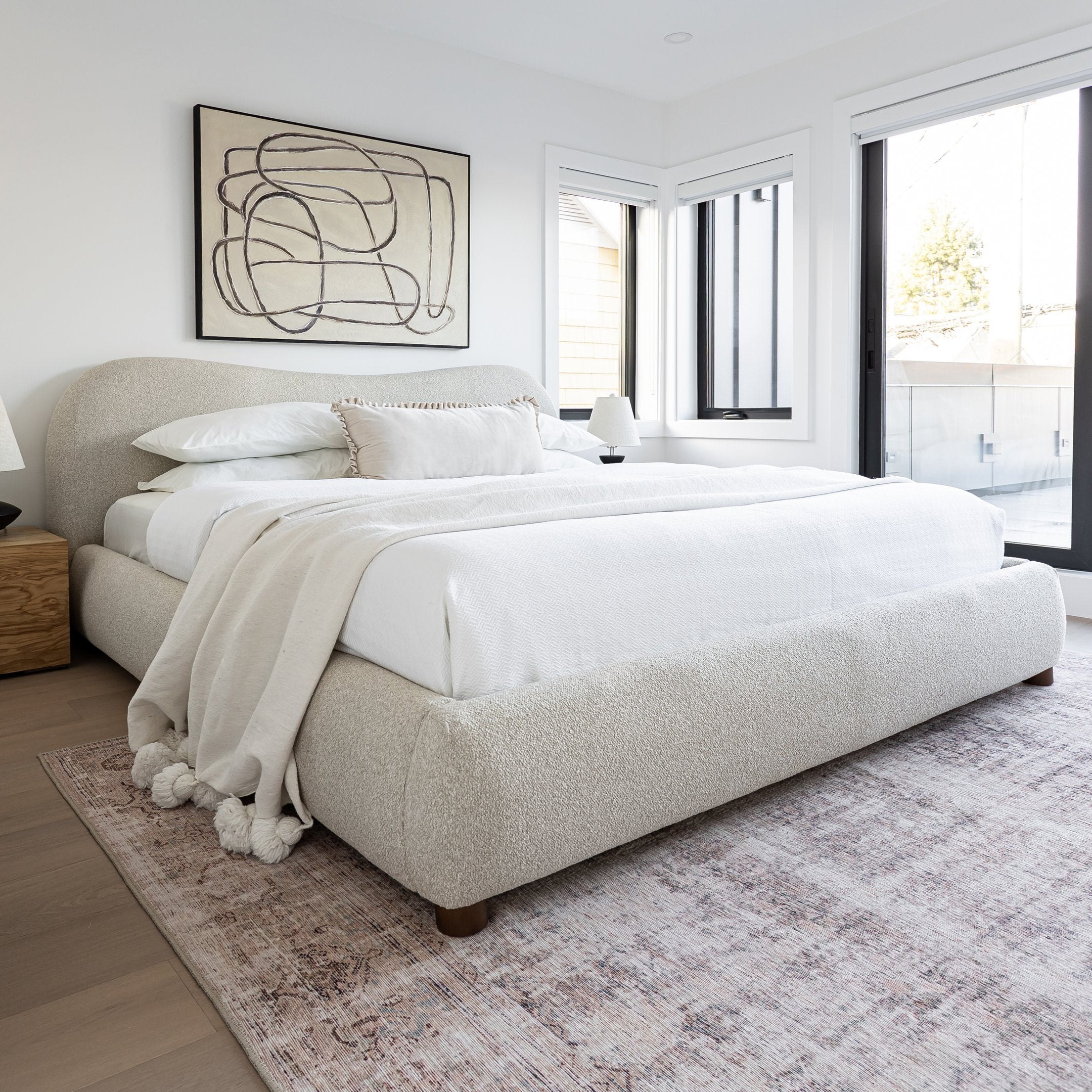 Fox King Bed