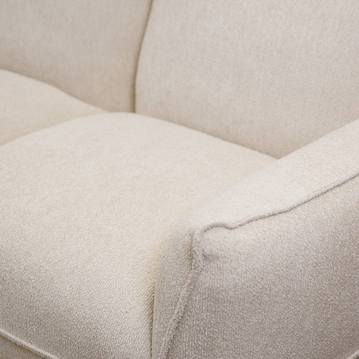 Luxe Loveseat
