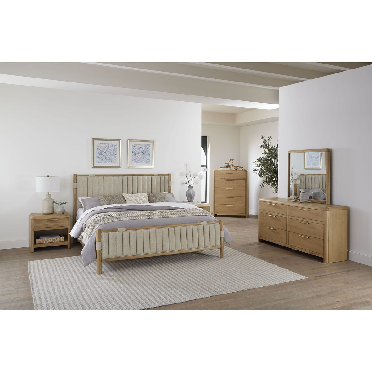 Fiora Upholstered Panel Bed in Ginger and Brun Bouclé-thumbmail-4