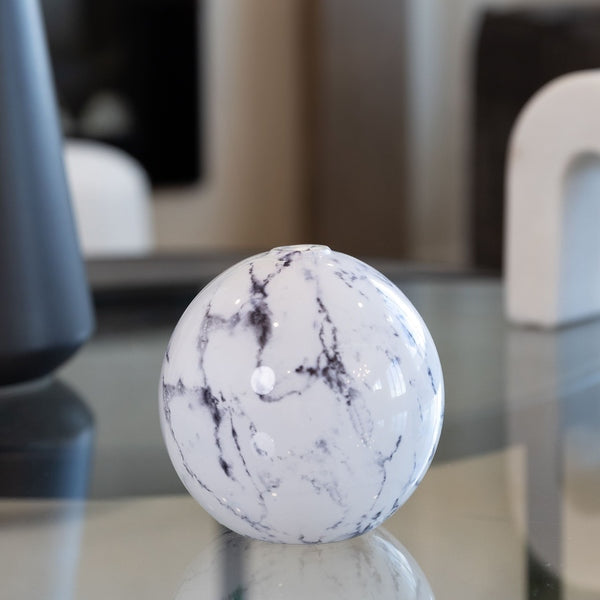 Neva Vase, White Marble