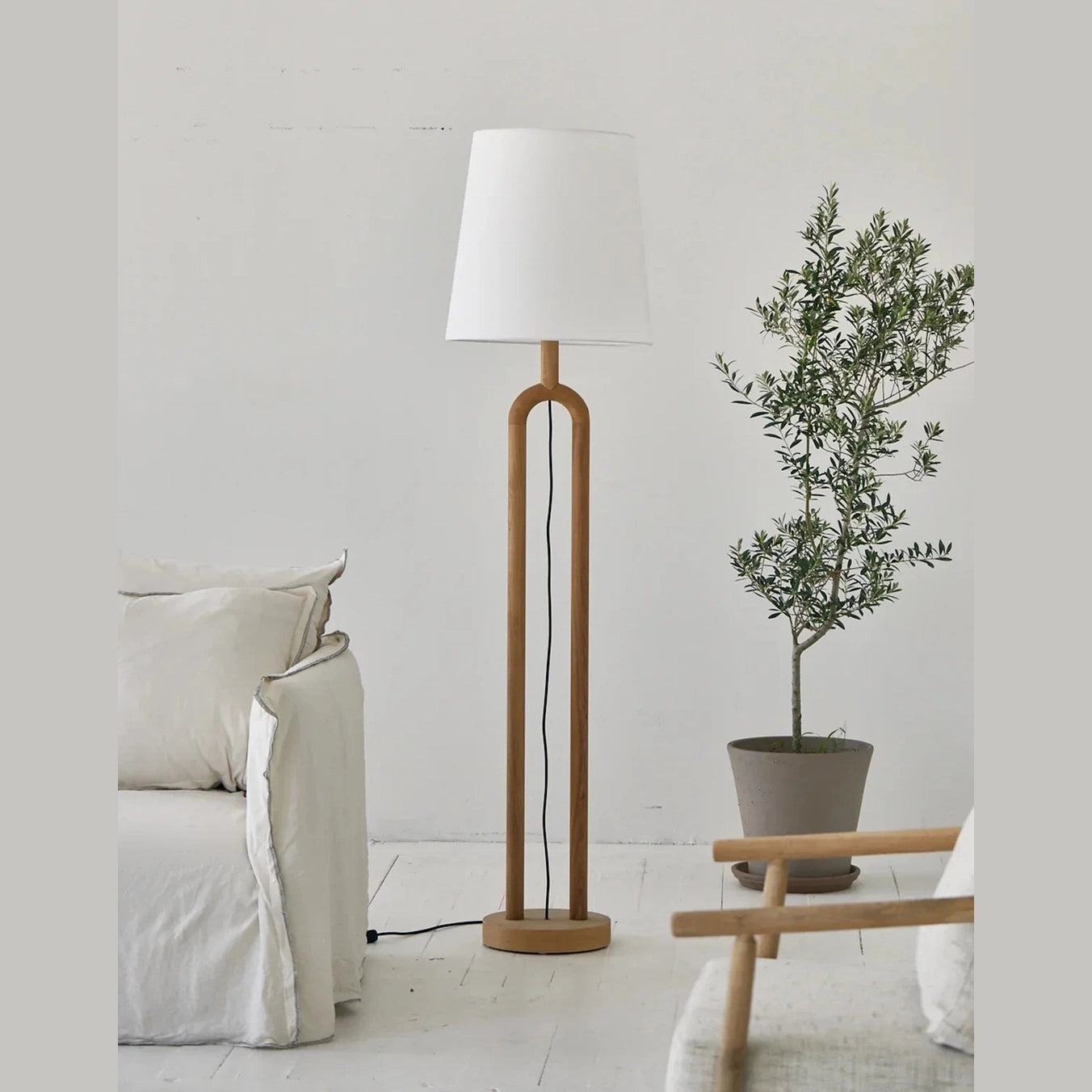 Dolce Standing Lamp