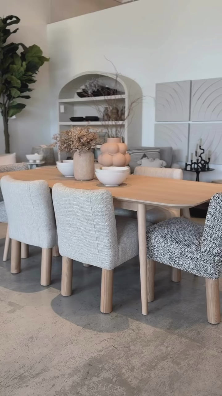 Mons Extendable Dining Table-thumbmail-2