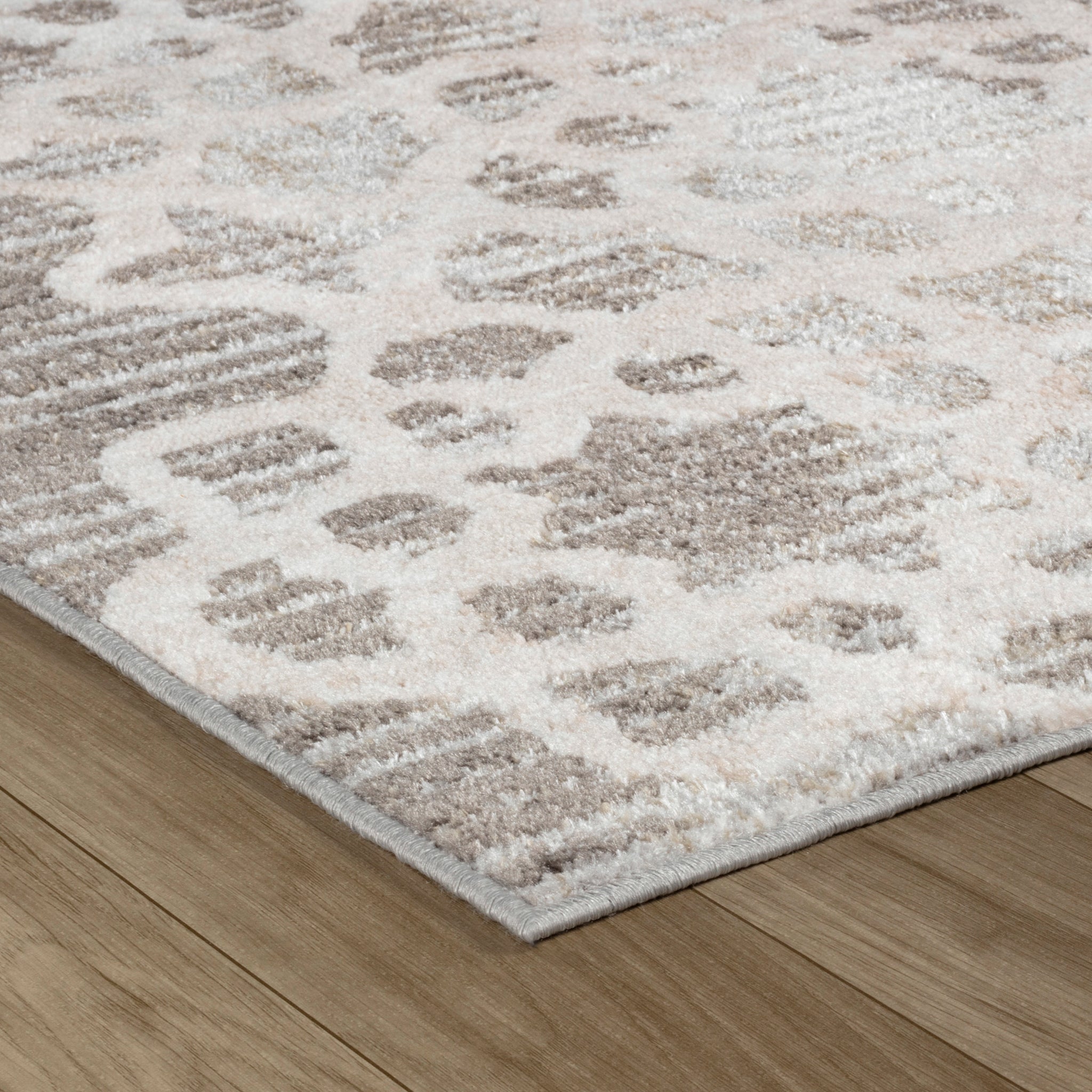 Siena White Woven Diamond Pattern Area Rug-thumbmail-3
