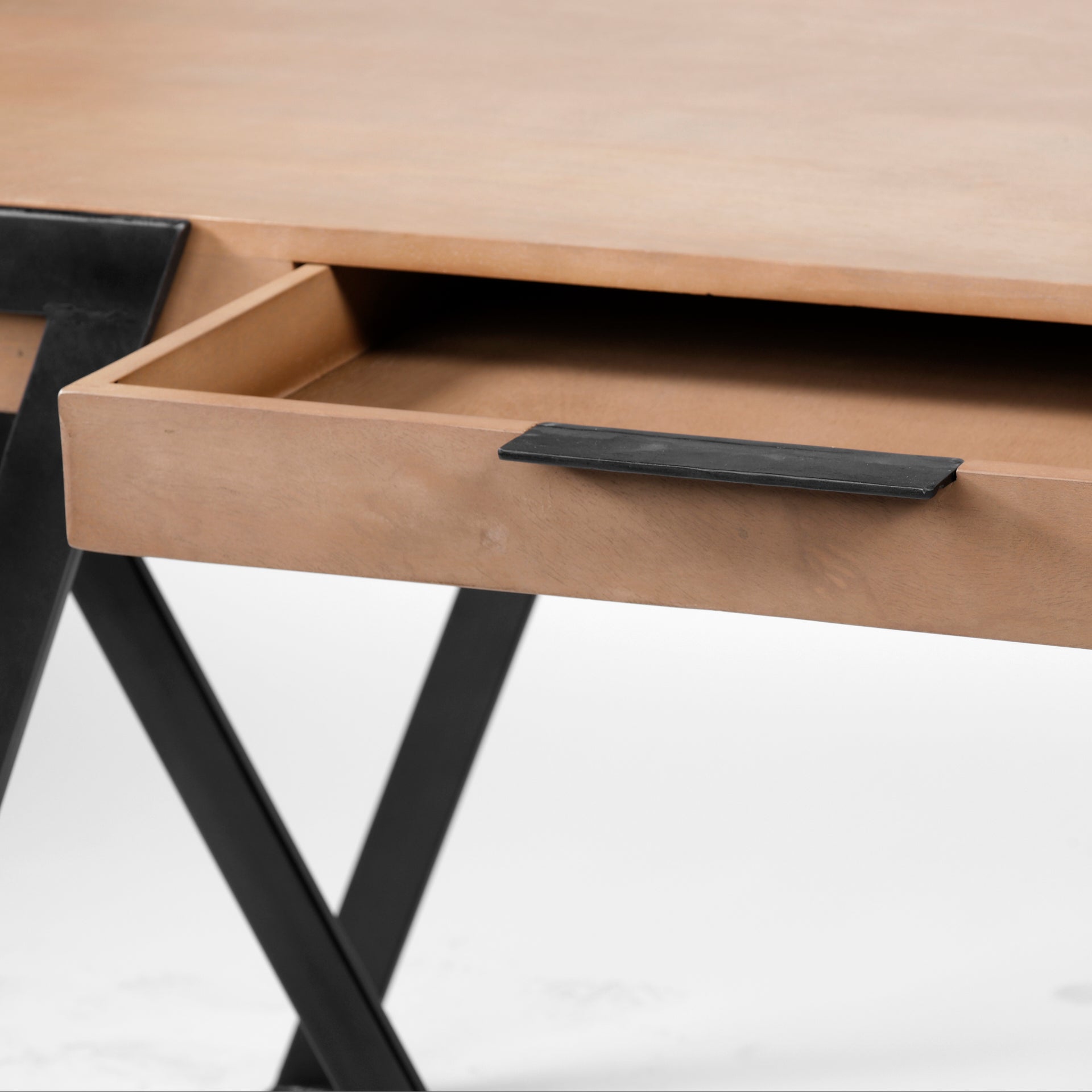 Brown Wood | Black Iron_0