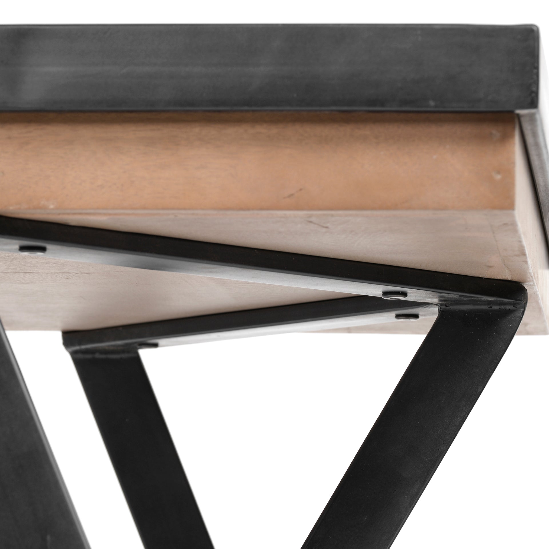 Brown Wood | Black Iron_0