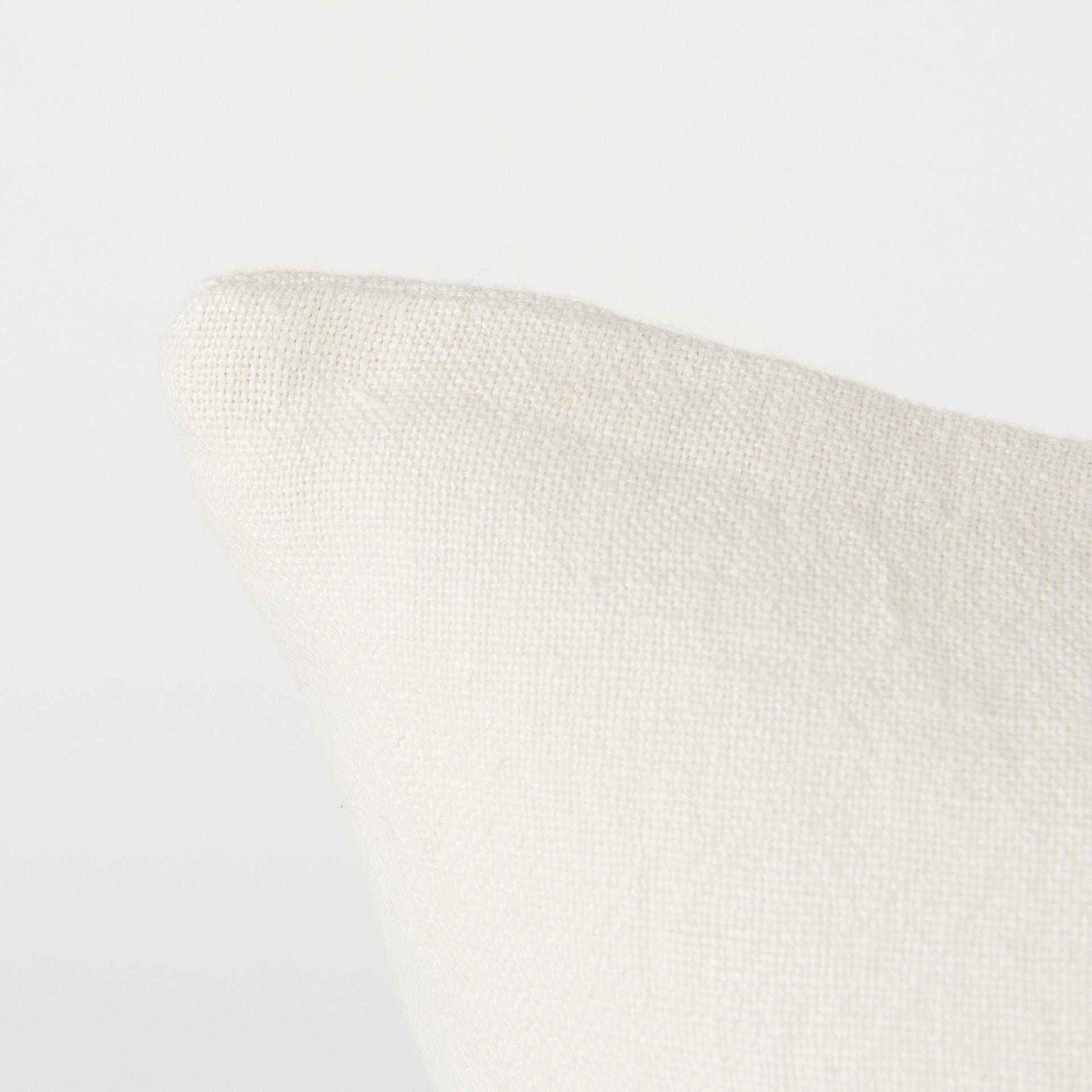 Cream/Gray Fabric | 18x18_0