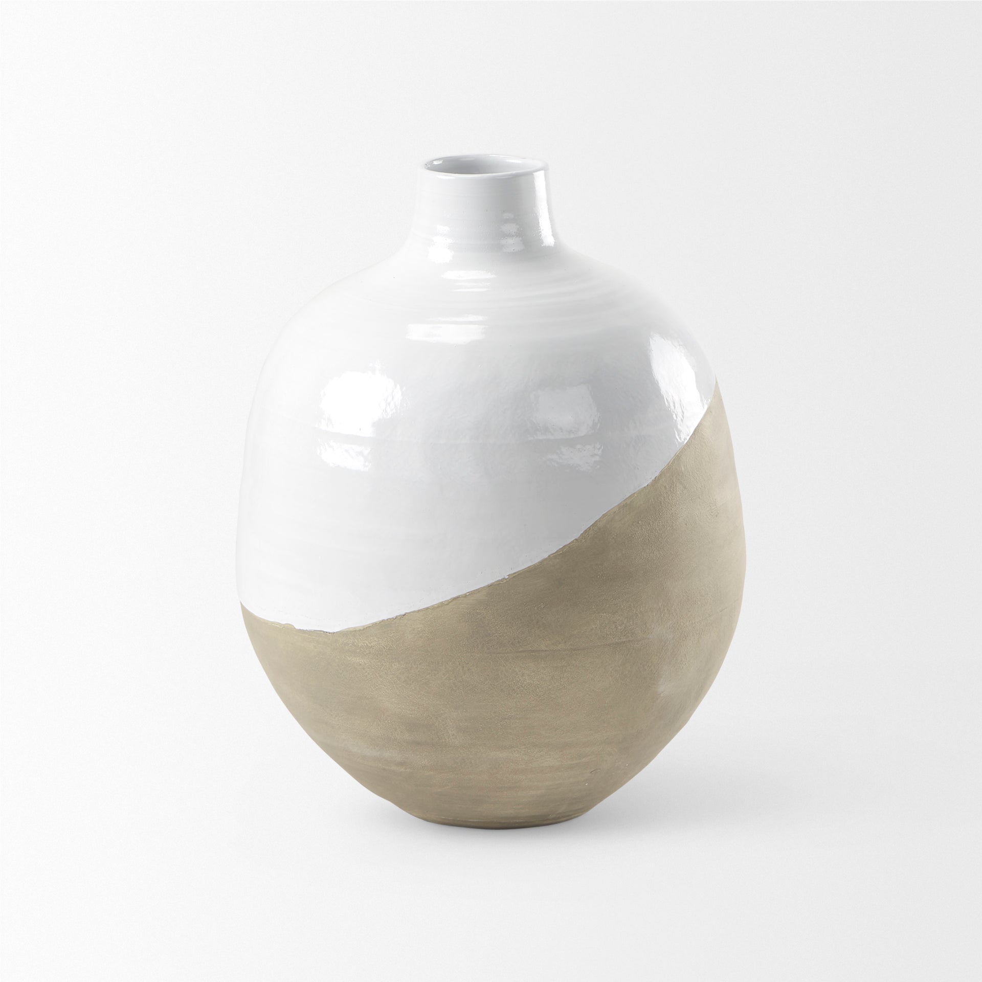 White and Beige Ceramic | 24.4H_2