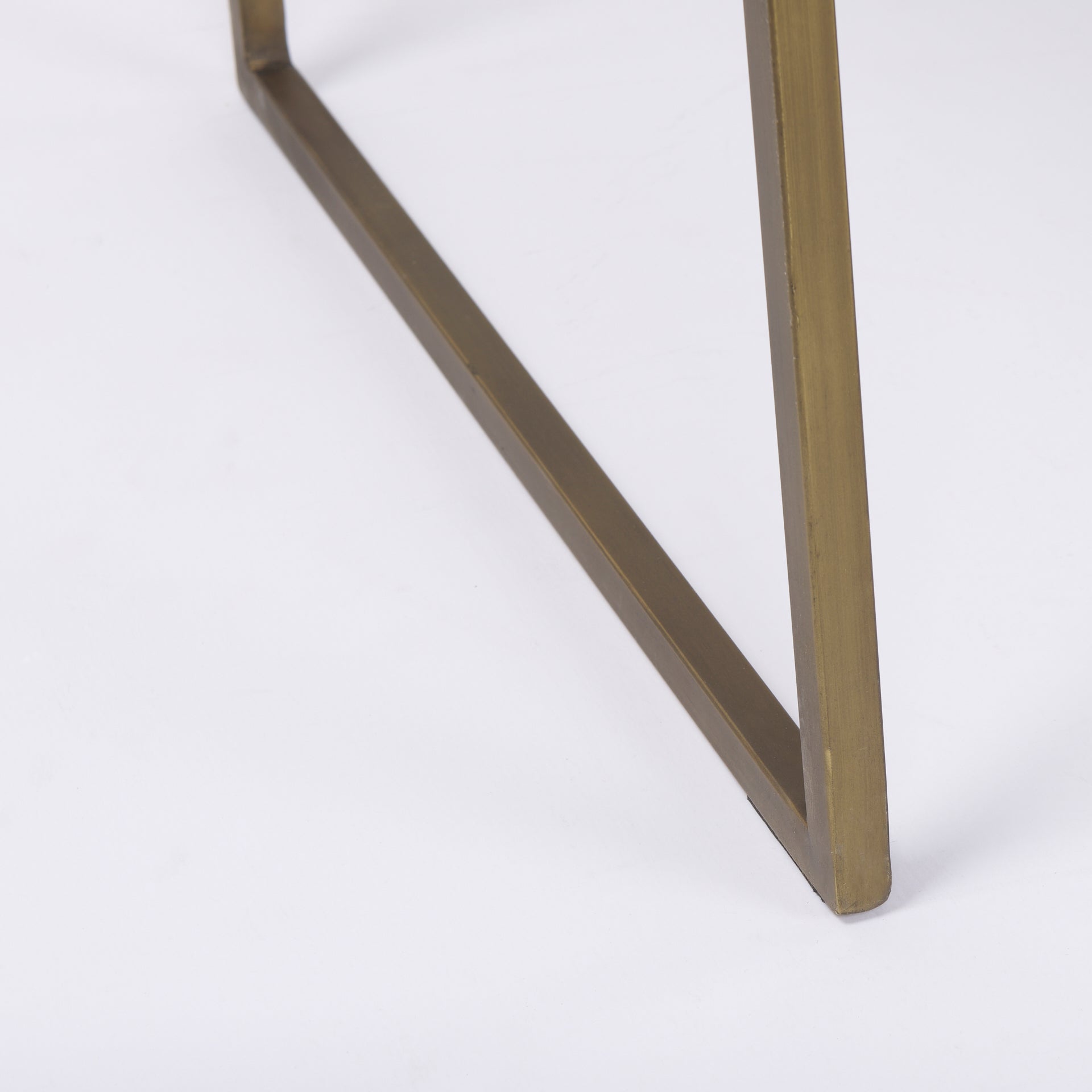 Light Brown Wood | Gold Metal_0