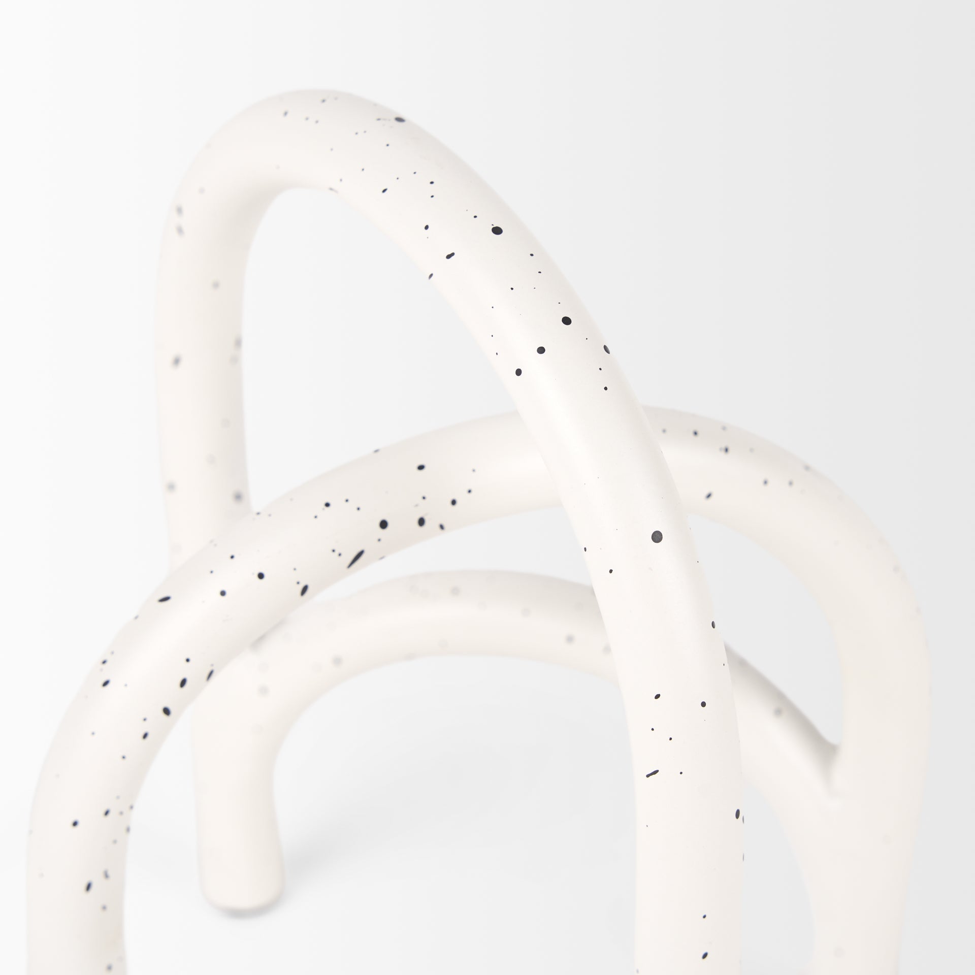 White | Metal_5