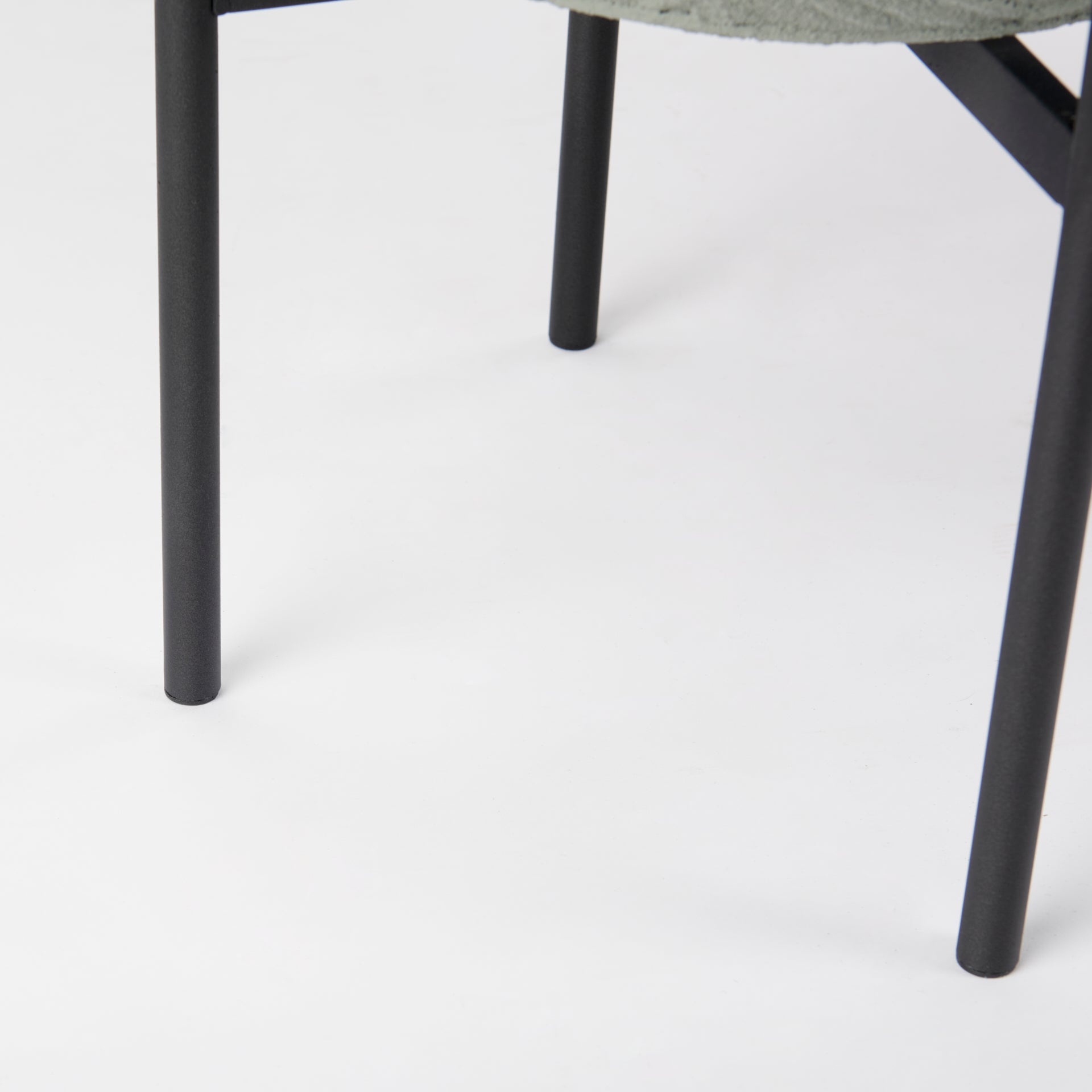 Mabel Set of Two 15.4 x 24.8 Green Top W/ Black Iron Base Plant Stands