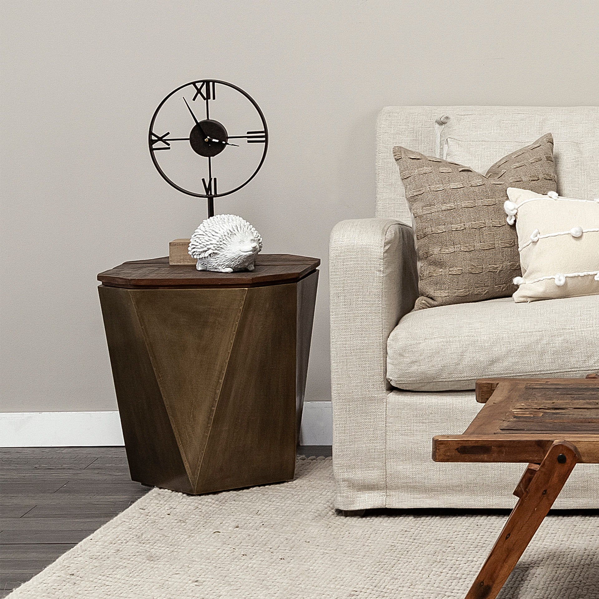 Esagono geometric end table in white wash reclaimed wood
